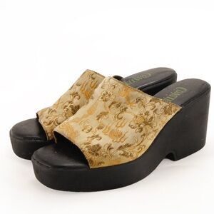 Vintage 90s Coaster Asian Floral Inspired Satin Platform Wedge Sandal Shoes